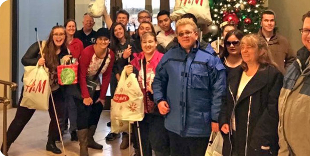 A group photo of the NFB of Utah members out at the mall together before the holidays.